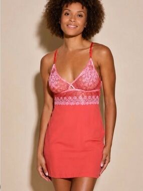 Cosabella Women's Veneto Chemise G-String Set
